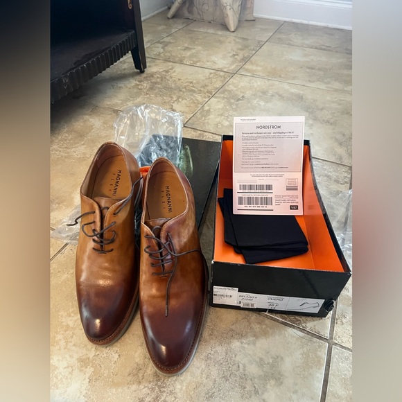 MAGNANNI men’s dress shoes size 13